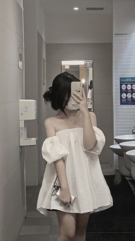 变身校花被肉到失禁h文